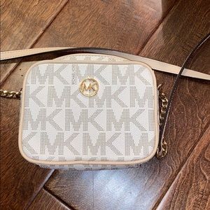Michael kors mini crossbody